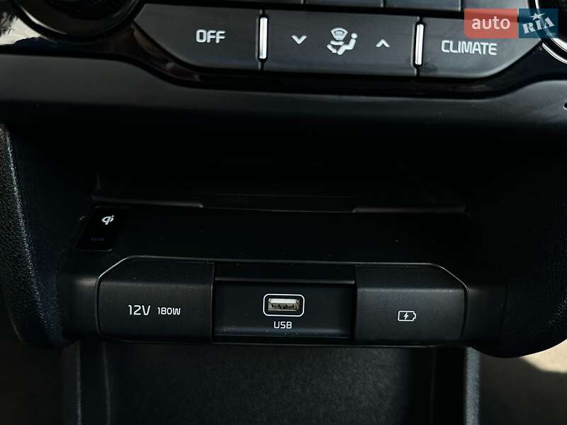 Внедорожник / Кроссовер Kia Niro 2020 в Львове