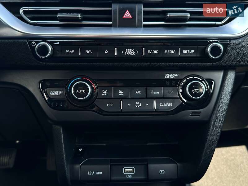 Внедорожник / Кроссовер Kia Niro 2020 в Львове