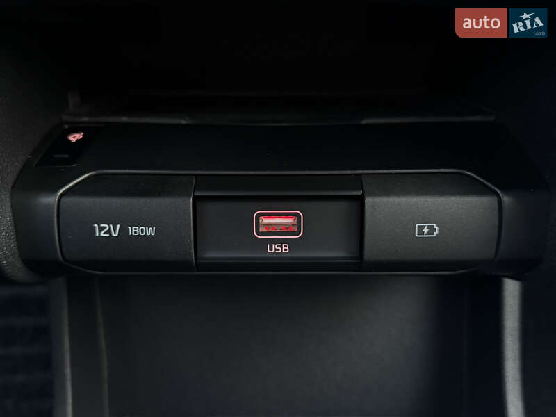 Внедорожник / Кроссовер Kia Niro 2021 в Львове