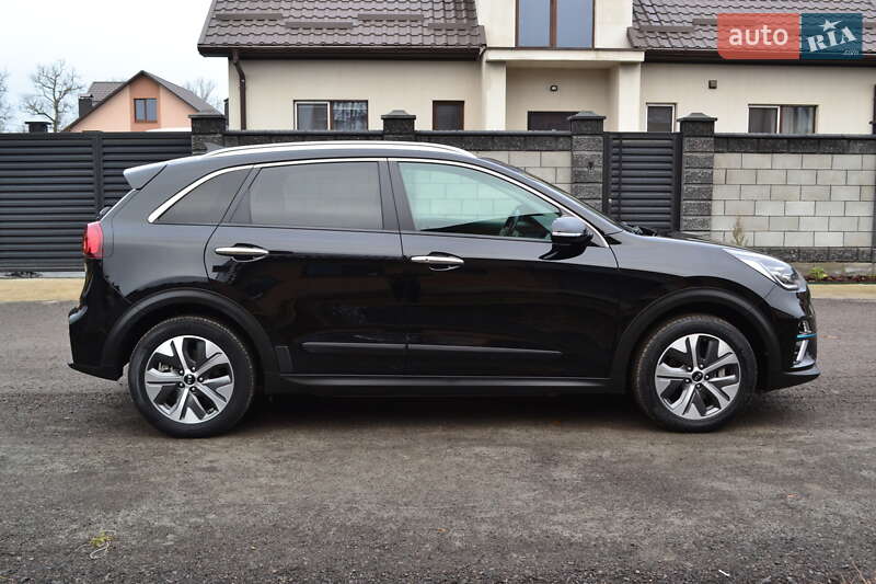 Внедорожник / Кроссовер Kia Niro 2020 в Ровно