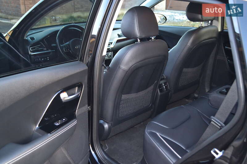 Внедорожник / Кроссовер Kia Niro 2020 в Ровно