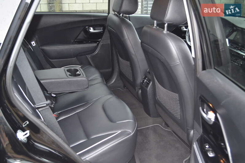 Внедорожник / Кроссовер Kia Niro 2020 в Ровно