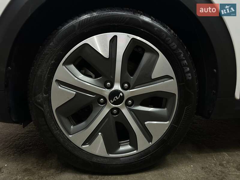 Внедорожник / Кроссовер Kia Niro 2022 в Львове