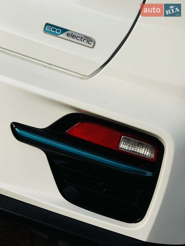 Внедорожник / Кроссовер Kia Niro 2020 в Дрогобыче