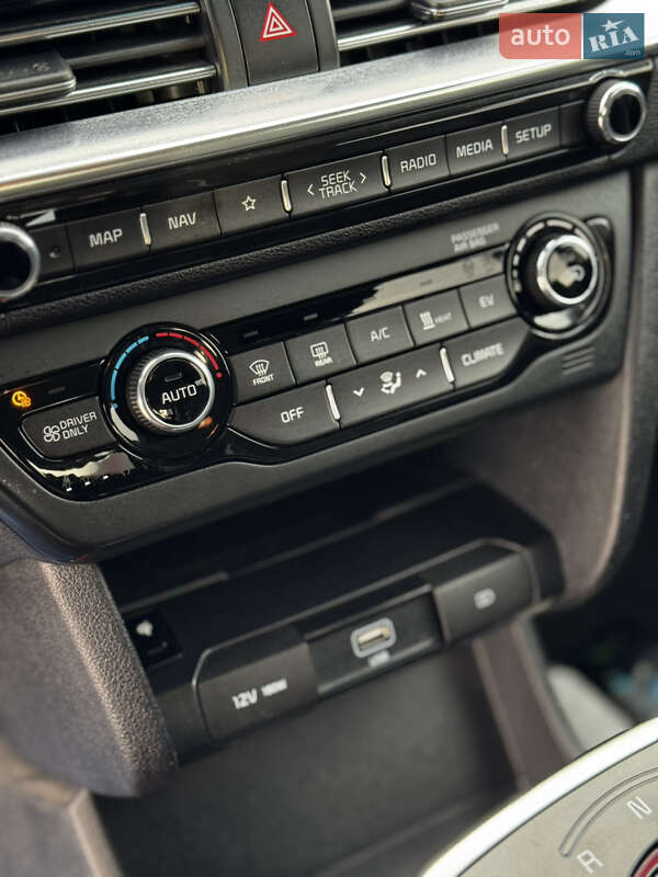 Внедорожник / Кроссовер Kia Niro 2020 в Дрогобыче