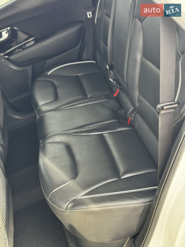 Внедорожник / Кроссовер Kia Niro 2020 в Дрогобыче