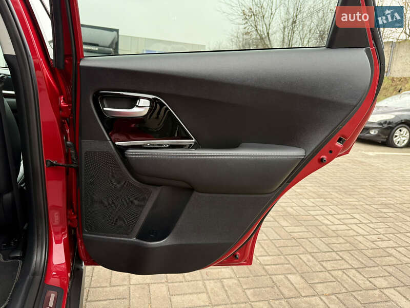 Внедорожник / Кроссовер Kia Niro 2020 в Тернополе