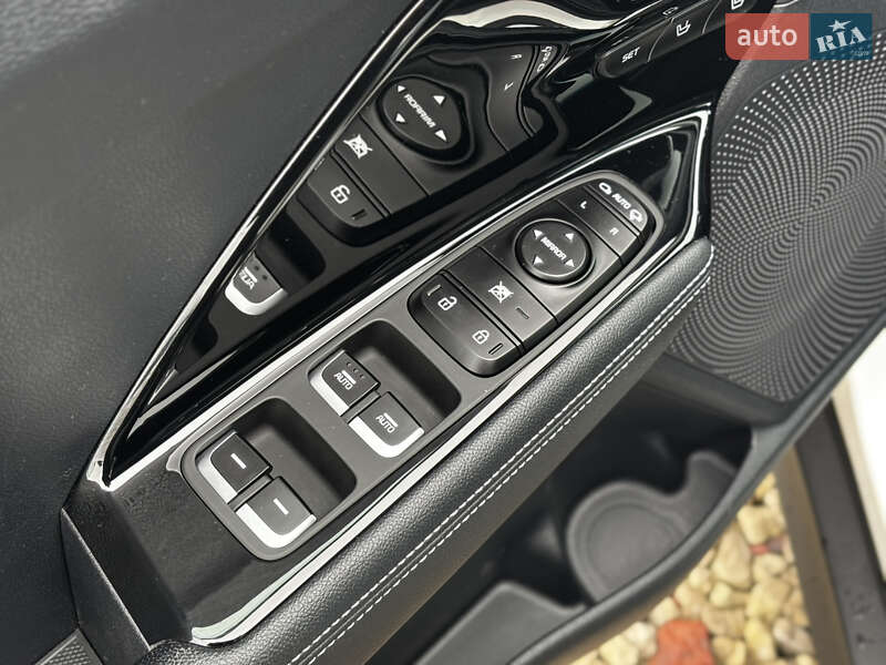 Внедорожник / Кроссовер Kia Niro 2020 в Львове