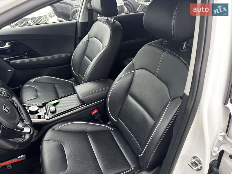 Внедорожник / Кроссовер Kia Niro 2020 в Львове