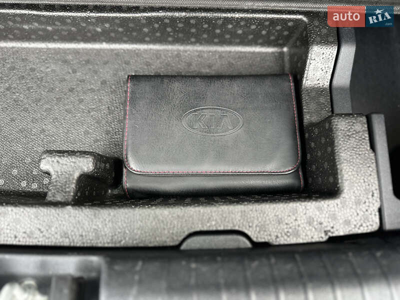 Внедорожник / Кроссовер Kia Niro 2019 в Ровно фото 19 Внедорожник / Кроссовер Kia Niro 2019 в Ровно