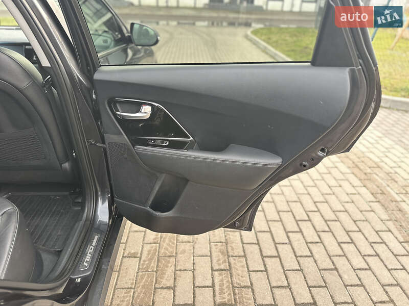 Внедорожник / Кроссовер Kia Niro 2019 в Ровно фото 47 Внедорожник / Кроссовер Kia Niro 2019 в Ровно