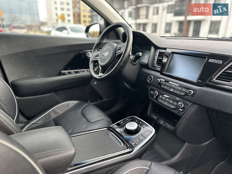 Внедорожник / Кроссовер Kia Niro 2019 в Ровно фото 52 Внедорожник / Кроссовер Kia Niro 2019 в Ровно