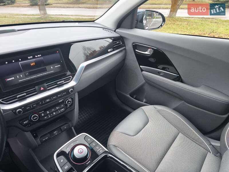 Позашляховик / Кросовер Kia Niro 2020 в Луцьку