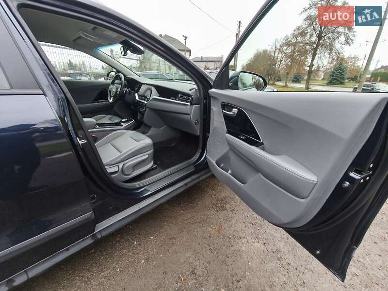 Позашляховик / Кросовер Kia Niro 2020 в Луцьку