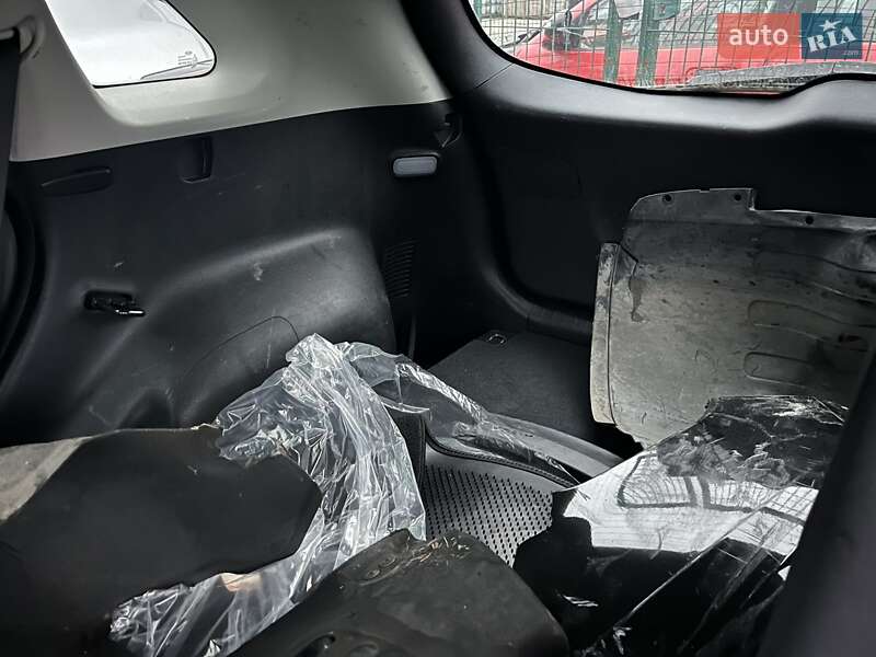 Внедорожник / Кроссовер Kia Niro 2019 в Киеве