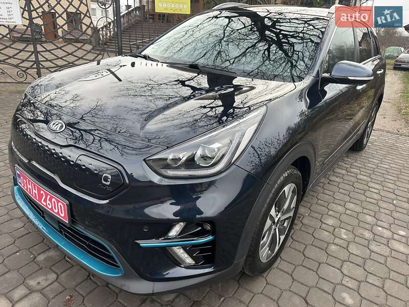 Внедорожник / Кроссовер Kia Niro 2020 в Луцке фото 3 Внедорожник / Кроссовер Kia Niro 2020 в Луцке