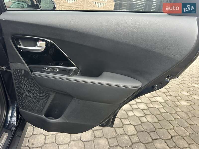 Внедорожник / Кроссовер Kia Niro 2020 в Луцке фото 14 Внедорожник / Кроссовер Kia Niro 2020 в Луцке
