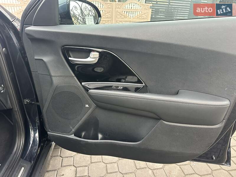 Внедорожник / Кроссовер Kia Niro 2020 в Луцке фото 13 Внедорожник / Кроссовер Kia Niro 2020 в Луцке