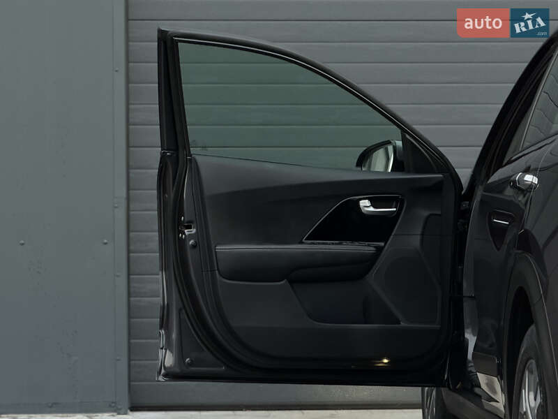 Позашляховик / Кросовер Kia Niro 2020 в Дубні