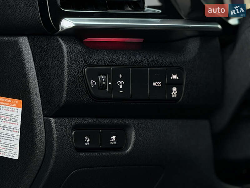 Позашляховик / Кросовер Kia Niro 2020 в Дубні