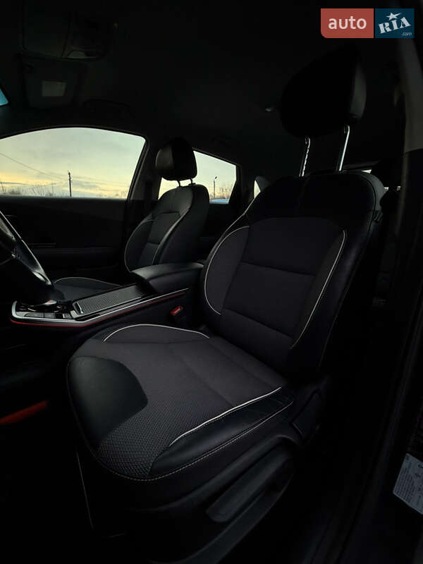 Позашляховик / Кросовер Kia Niro 2020 в Дубні