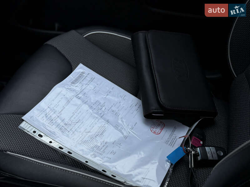 Позашляховик / Кросовер Kia Niro 2020 в Дубні