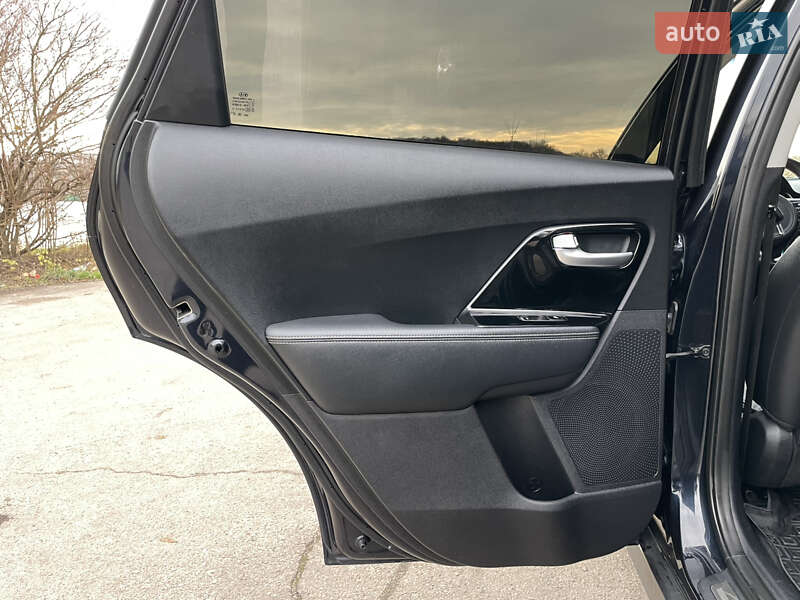 Внедорожник / Кроссовер Kia Niro 2019 в Бердичеве