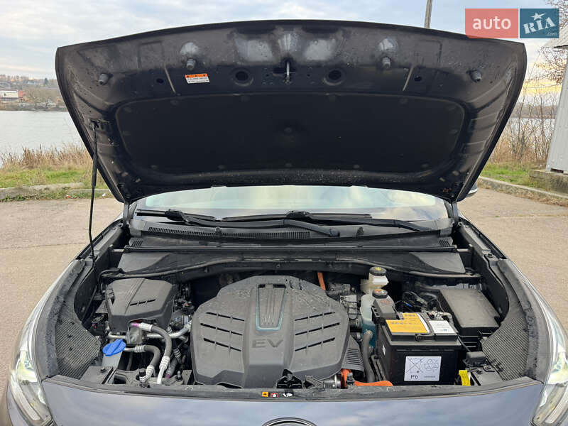 Внедорожник / Кроссовер Kia Niro 2019 в Бердичеве