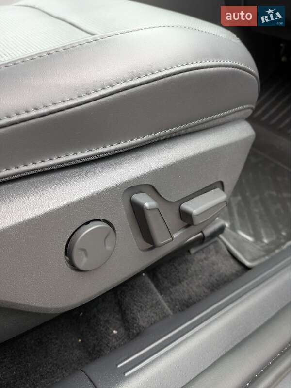 Внедорожник / Кроссовер Kia Niro 2024 в Ровно