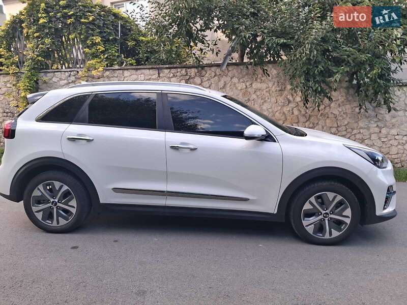 Внедорожник / Кроссовер Kia Niro 2021 в Тернополе