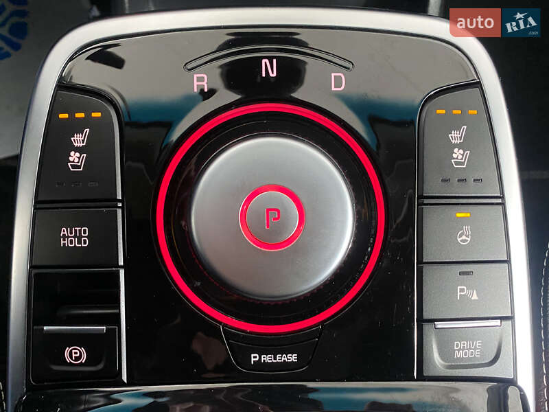 Внедорожник / Кроссовер Kia Niro 2020 в Львове