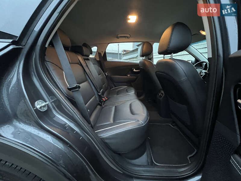 Позашляховик / Кросовер Kia Niro 2020 в Києві