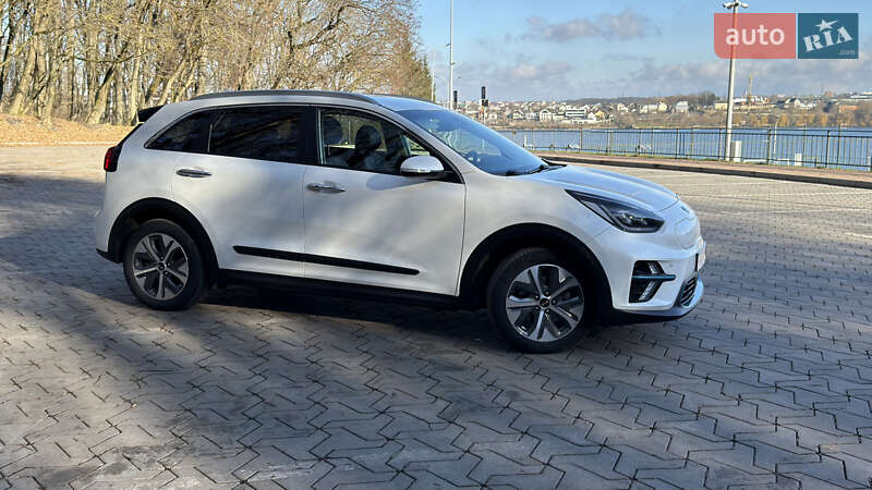 Позашляховик / Кросовер Kia Niro 2020 в Тернополі