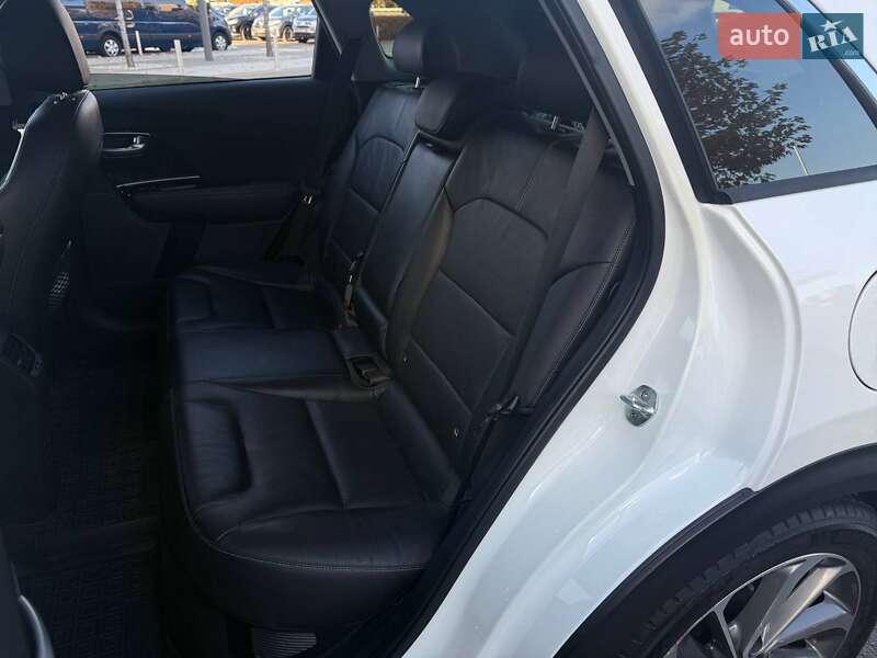 Внедорожник / Кроссовер Kia Niro 2017 в Киеве фото 13 Внедорожник / Кроссовер Kia Niro 2017 в Киеве