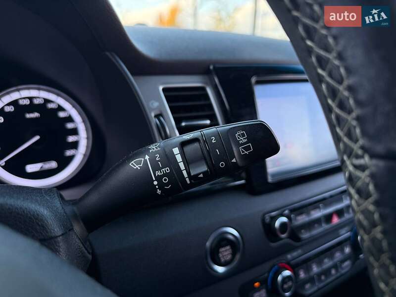 Внедорожник / Кроссовер Kia Niro 2017 в Киеве фото 19 Внедорожник / Кроссовер Kia Niro 2017 в Киеве