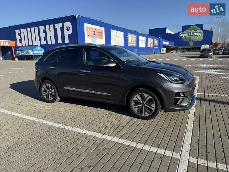 Внедорожник / Кроссовер Kia Niro 2020 в Тернополе