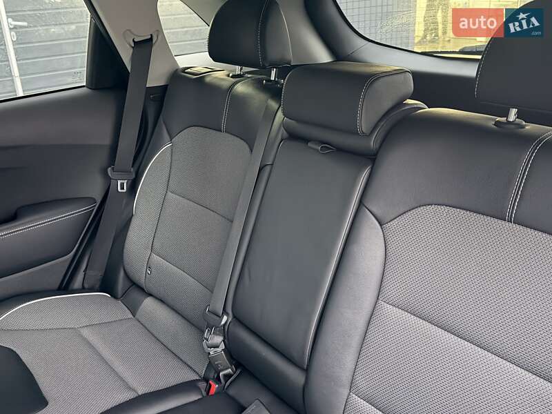 Внедорожник / Кроссовер Kia Niro 2021 в Дрогобыче