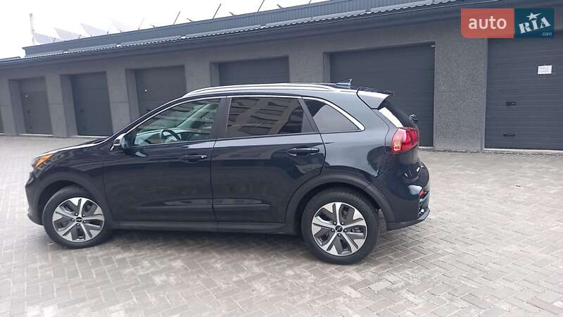 Внедорожник / Кроссовер Kia Niro 2022 в Ивано-Франковске