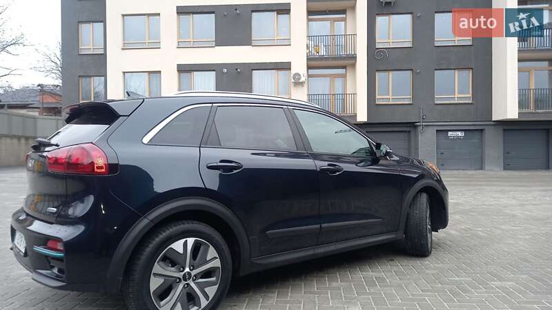 Внедорожник / Кроссовер Kia Niro 2022 в Ивано-Франковске