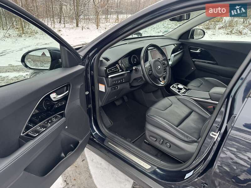 Внедорожник / Кроссовер Kia Niro 2020 в Хмельницком