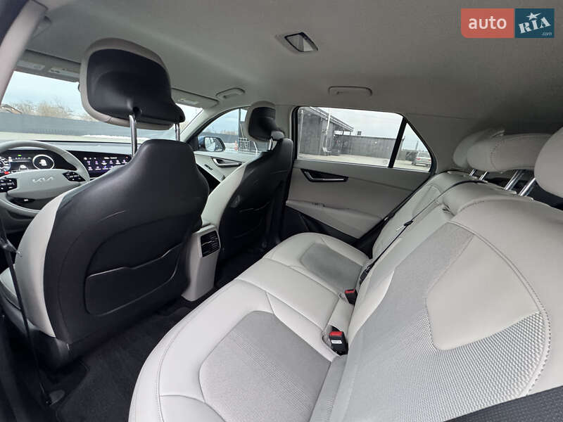 Позашляховик / Кросовер Kia Niro 2023 в Калуші