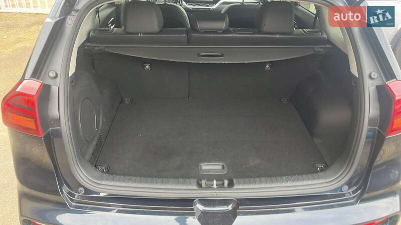 Внедорожник / Кроссовер Kia Niro 2020 в Хмельницком