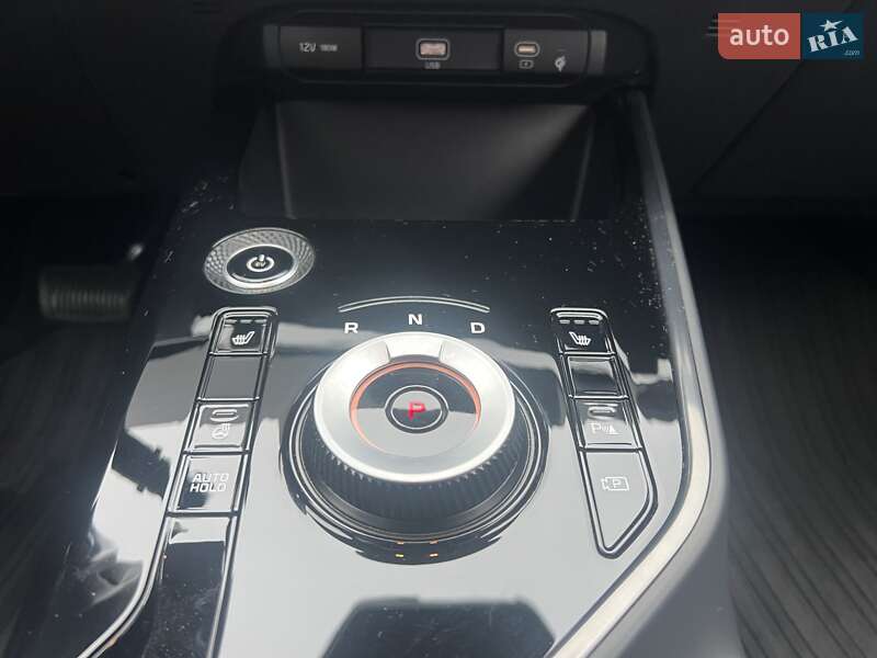 Внедорожник / Кроссовер Kia Niro 2023 в Львове