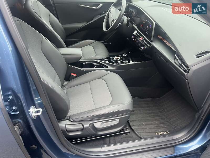 Внедорожник / Кроссовер Kia Niro 2023 в Львове