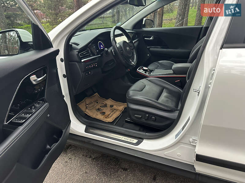 Позашляховик / Кросовер Kia Niro 2020 в Києві