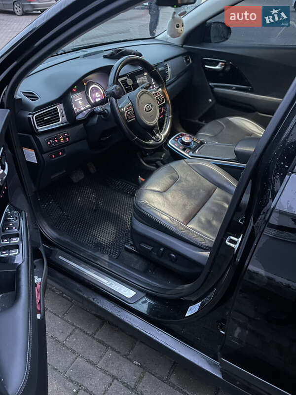 Внедорожник / Кроссовер Kia Niro 2019 в Ровно фото 6 Внедорожник / Кроссовер Kia Niro 2019 в Ровно