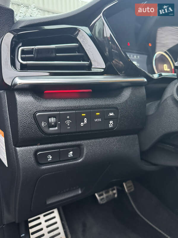 Позашляховик / Кросовер Kia Niro 2020 в Тернополі