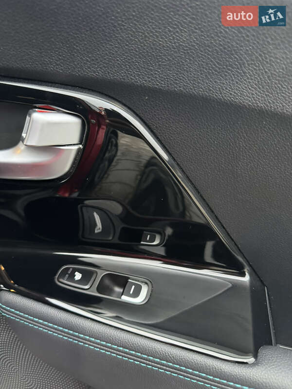 Позашляховик / Кросовер Kia Niro 2020 в Тернополі