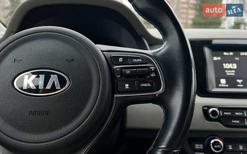 Внедорожник / Кроссовер Kia Niro 2018 в Львове