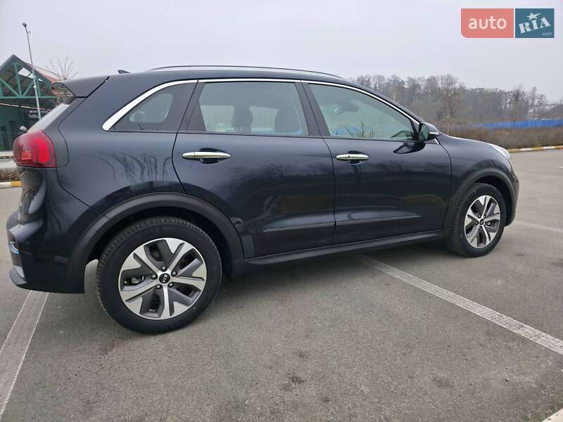 Внедорожник / Кроссовер Kia Niro 2020 в Ирпене